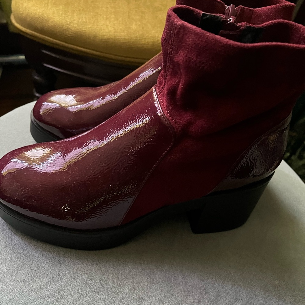 Elegant Burgundy Ankle Boots